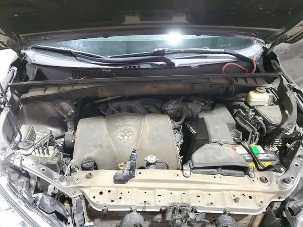 2018 TOYOTA HIGHLANDER LE/LE Plus — Engine bay