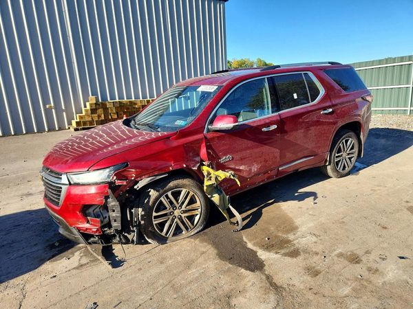 2023 CHEVROLET TRAVERSE High Country — Front 3/4