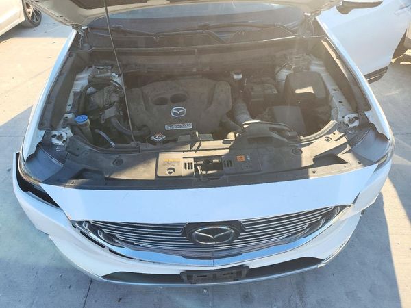 2016 MAZDA CX-9 — Engine bay