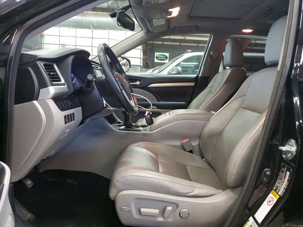 2015 TOYOTA HIGHLANDER Base/Hybrid — DENT