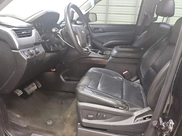 2017 CHEVROLET SUBURBAN LT — DENT