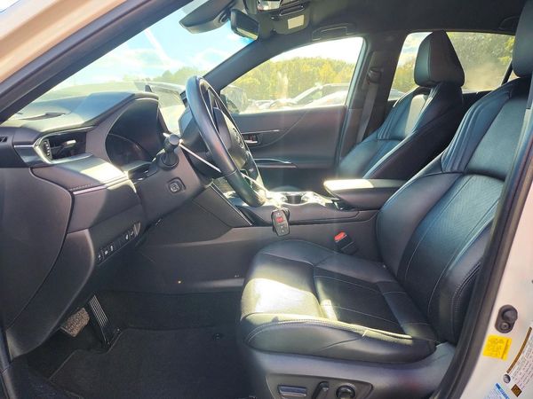 2021 TOYOTA VENZA — DENT