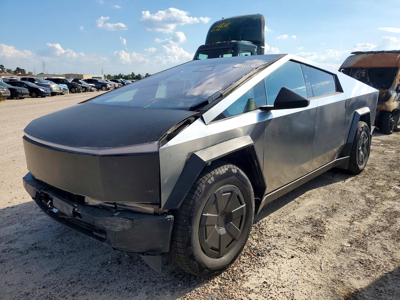 2025 TESLA CYBERTRUCK — Front 3/4