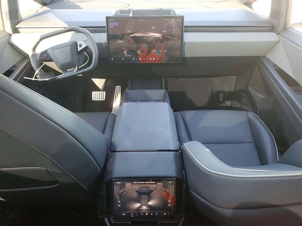2025 TESLA CYBERTRUCK — CKPT