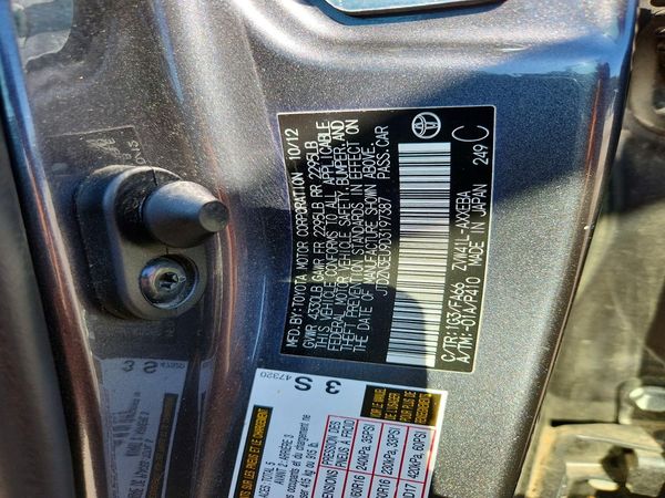 2013 TOYOTA PRIUS — VINS