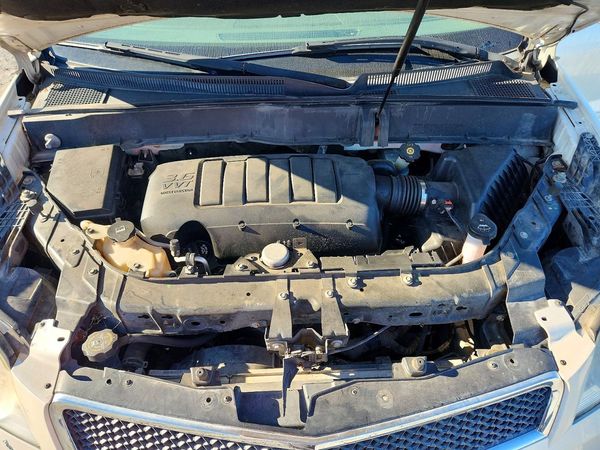 2012 CHEVROLET TRAVERSE 2LT — Engine bay
