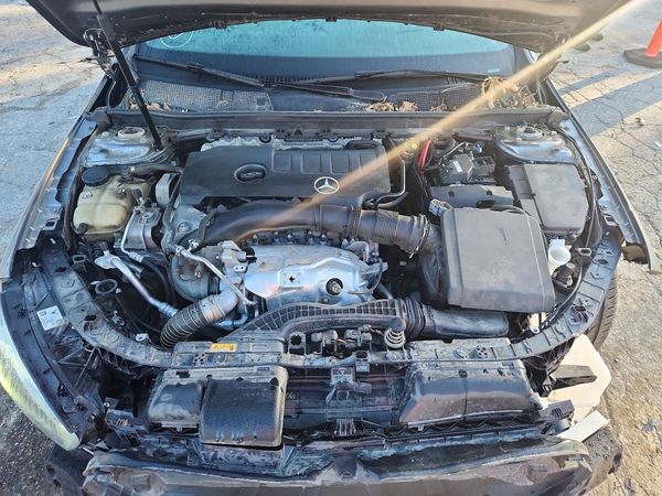 2019 MERCEDES-BENZ A A220-4M — Engine bay