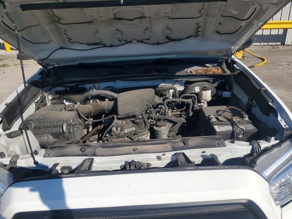 2022 TOYOTA TACOMA SR5 — Engine bay