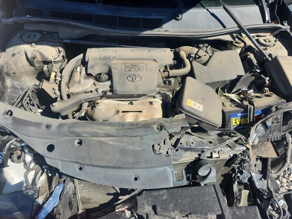2017 TOYOTA CAMRY LE/SE/XLE/XSE — Engine bay
