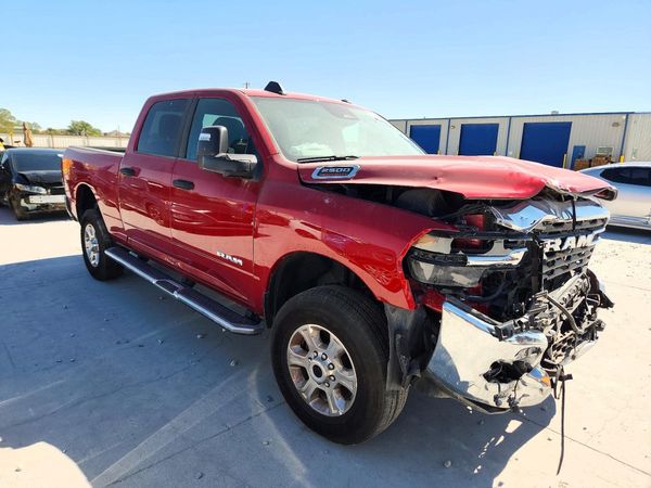 2026 RAM 2500 Big Horn — Passenger 3/4