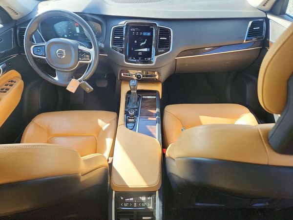 2016 VOLVO XC90 SV42 Momentum — CKPT