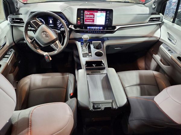 2021 TOYOTA SIENNA XSE Plus Package — CKPT