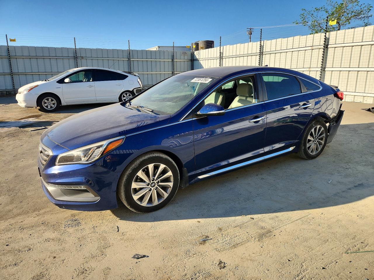 2015 HYUNDAI SONATA — Front 3/4