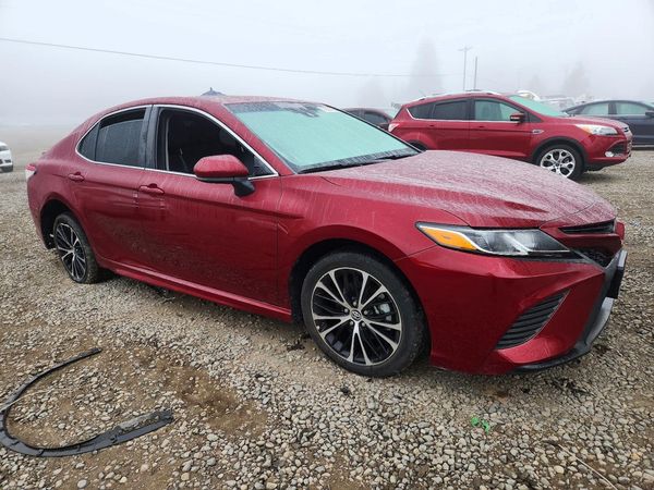 2018 TOYOTA CAMRY L/LE/SE/XLE — Passenger 3/4