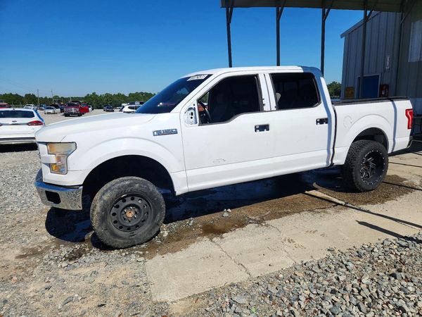 2017 FORD F150 SuperCrew — Front 3/4
