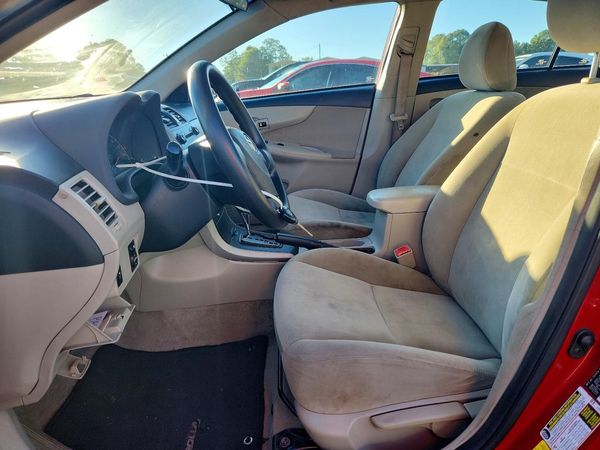 2013 TOYOTA COROLLA — DENT