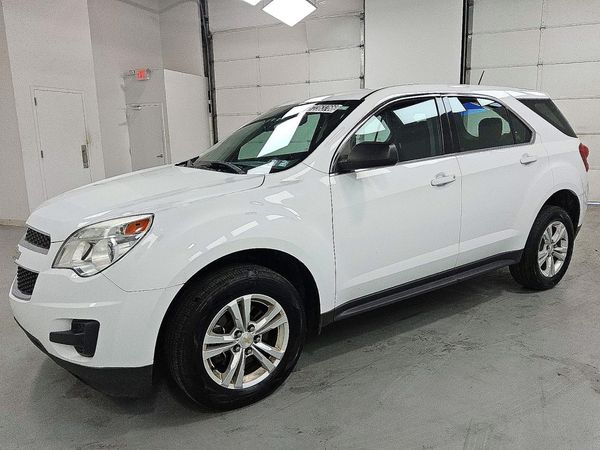 2015 CHEVROLET EQUINOX LS — Front 3/4