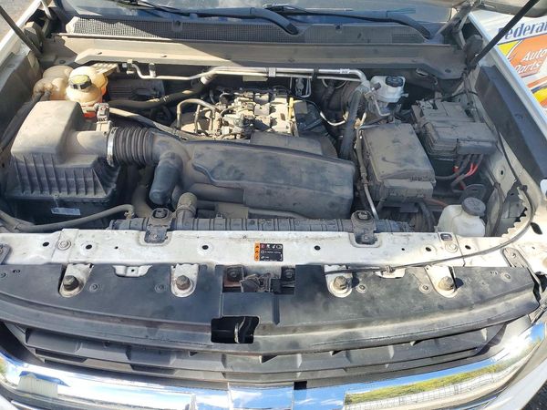 2019 CHEVROLET COLORADO Work Truck — Engine bay
