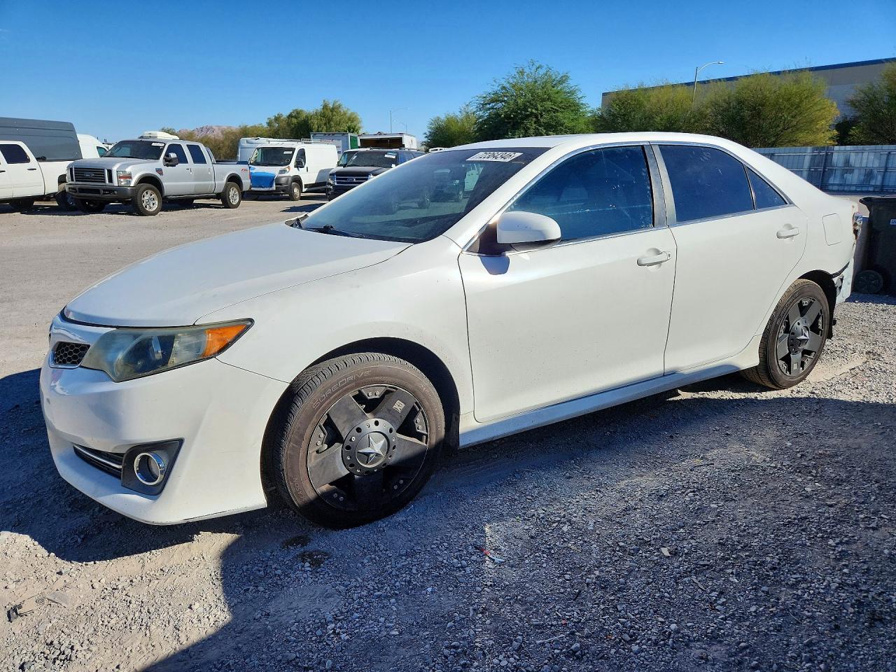 2012 TOYOTA CAMRY — Front 3/4