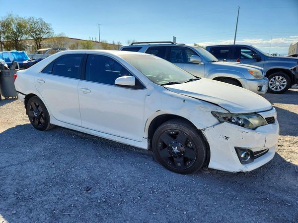2012 TOYOTA CAMRY — Passenger 3/4