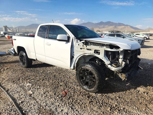 2020 CHEVROLET COLORADO LT — Passenger 3/4