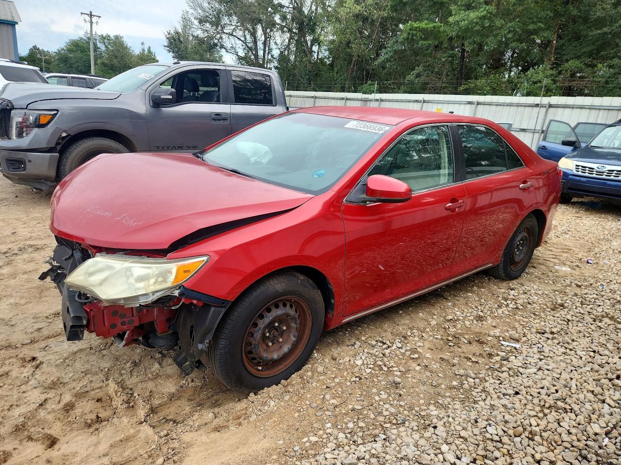2012 TOYOTA CAMRY — Front 3/4