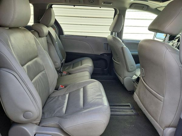2015 TOYOTA SIENNA — PSRS
