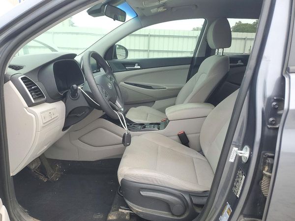 2019 HYUNDAI TUCSON SE — DENT