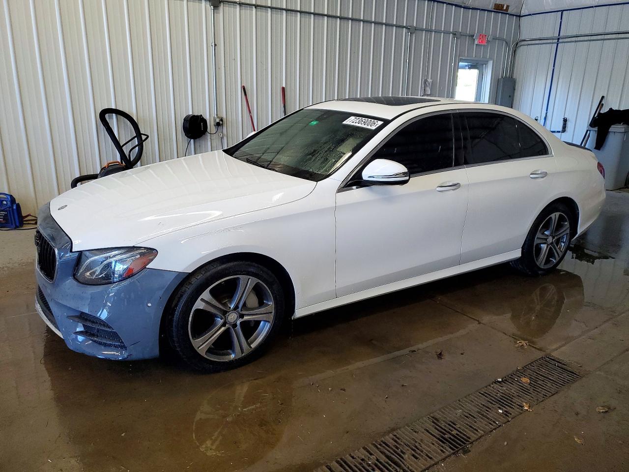 2017 MERCEDES-BENZ E-CLASS E300-4M — Front 3/4