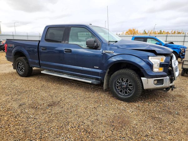 2017 FORD F150 SuperCrew — Passenger 3/4