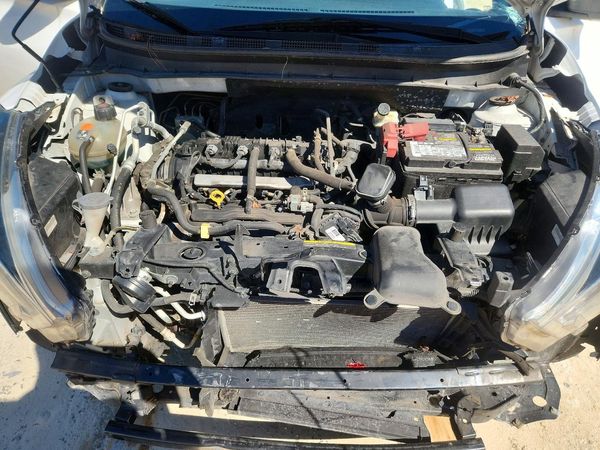2019 NISSAN KICKS — Engine bay
