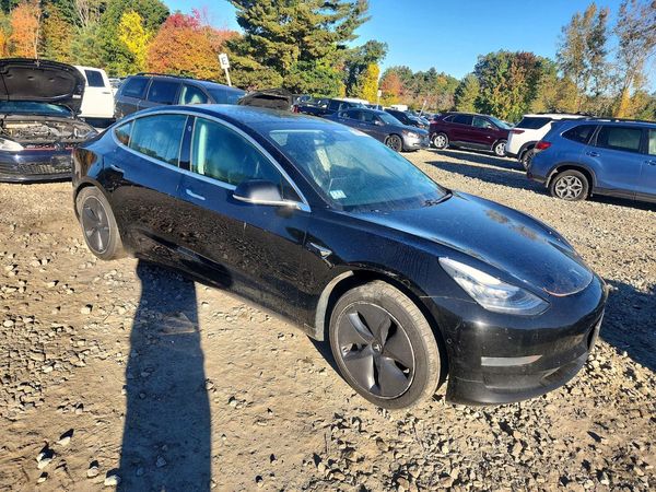 2019 TESLA MODEL 3 — Passenger 3/4