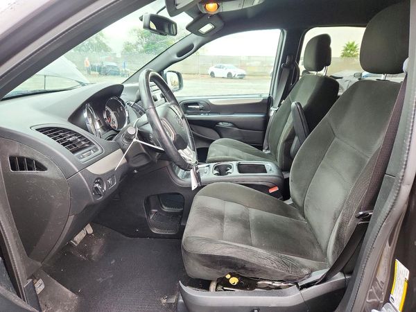 2015 DODGE GRAND CARAVAN SXT — DENT