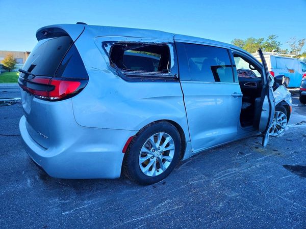 2026 CHRYSLER PACIFICA Limited — PSRA