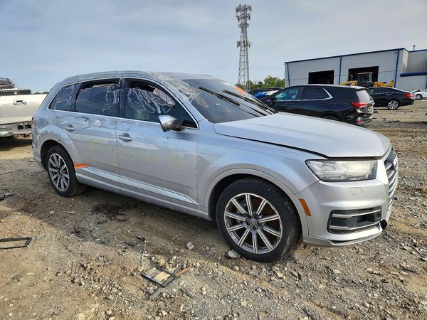 2019 AUDI Q7 — Passenger 3/4