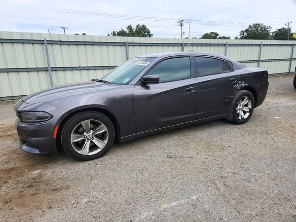 2016 DODGE CHARGER SXT — Front 3/4