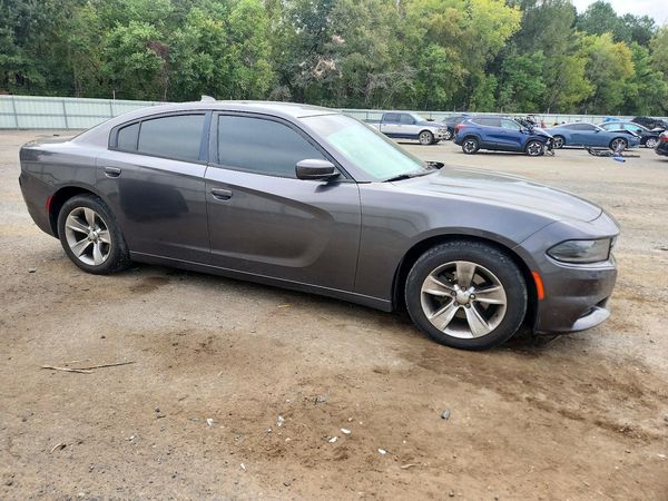 2016 DODGE CHARGER SXT — Passenger 3/4