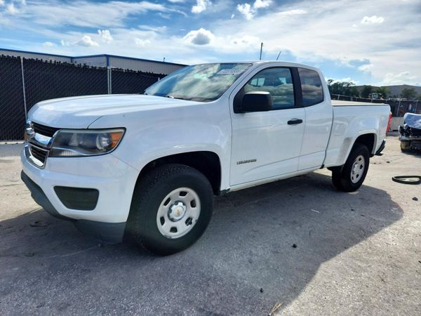 2017 CHEVROLET COLORADO Work Truck — Front 3/4