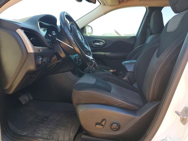 2014 JEEP CHEROKEE Latitude — DENT