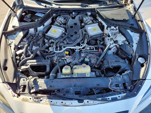 2020 INFINITI Q50 — Engine bay