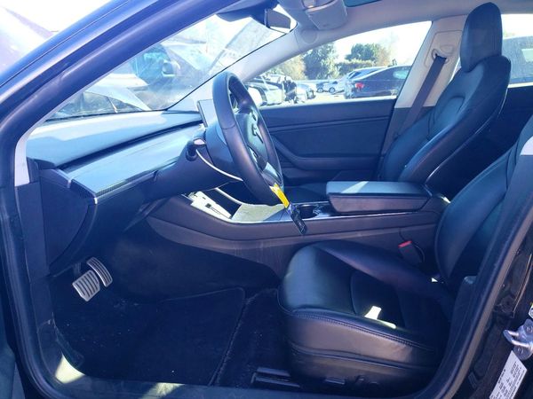 2019 TESLA MODEL 3