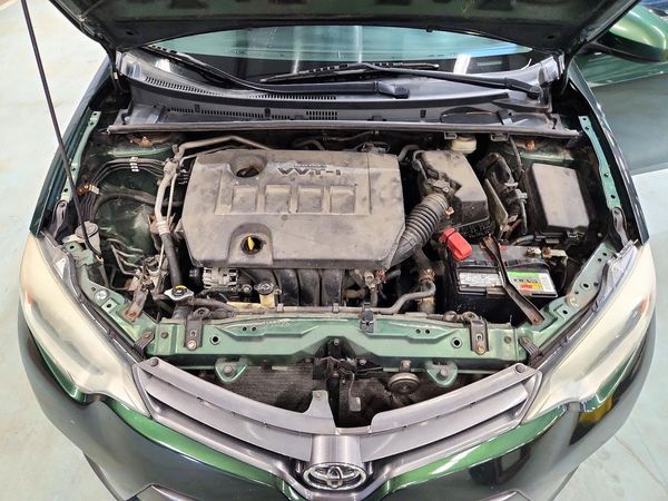 2016 TOYOTA COROLLA L/LE — Engine bay