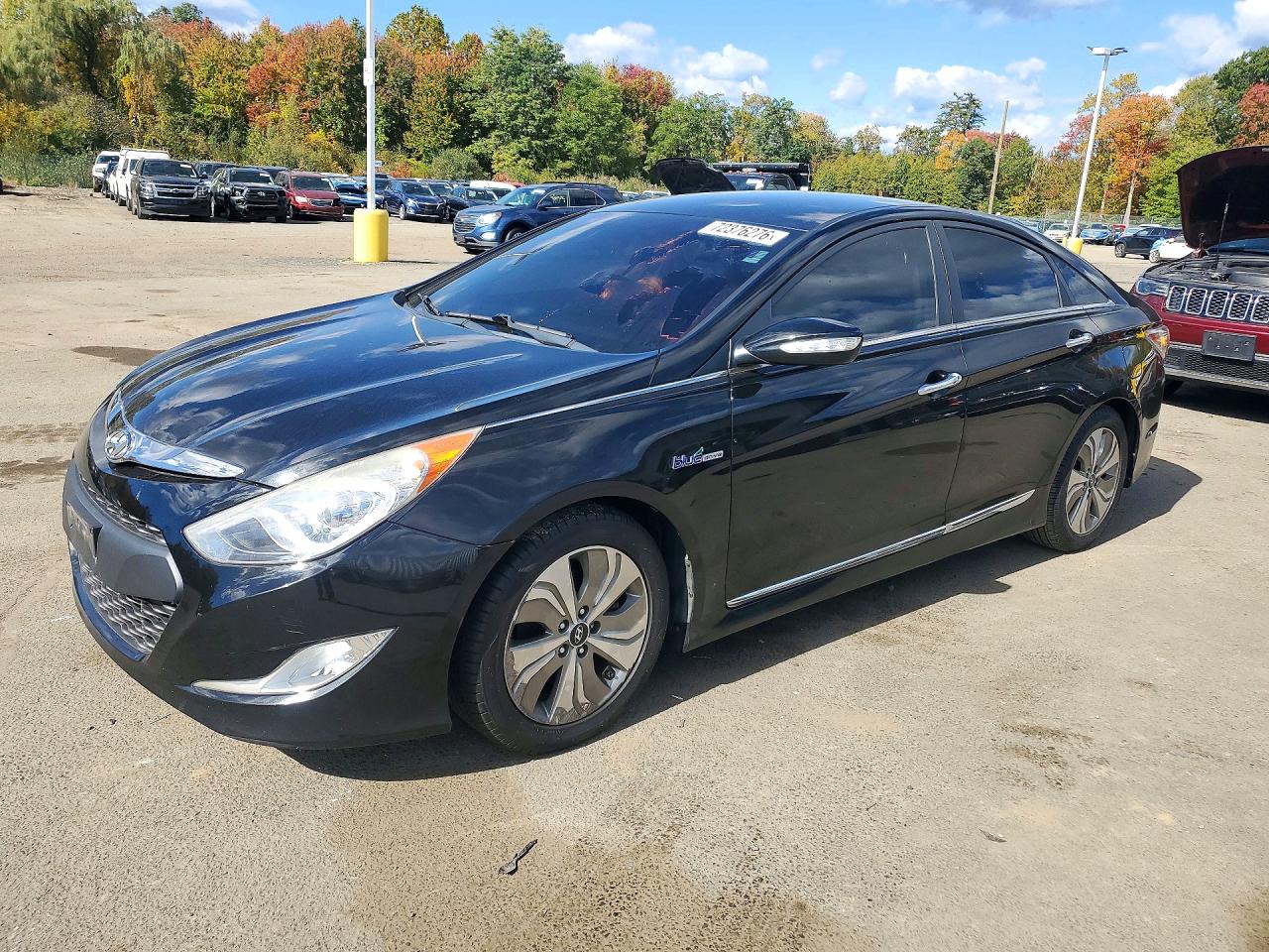 2013 HYUNDAI SONATA Hybrid / Hybrid Limited — Front 3/4