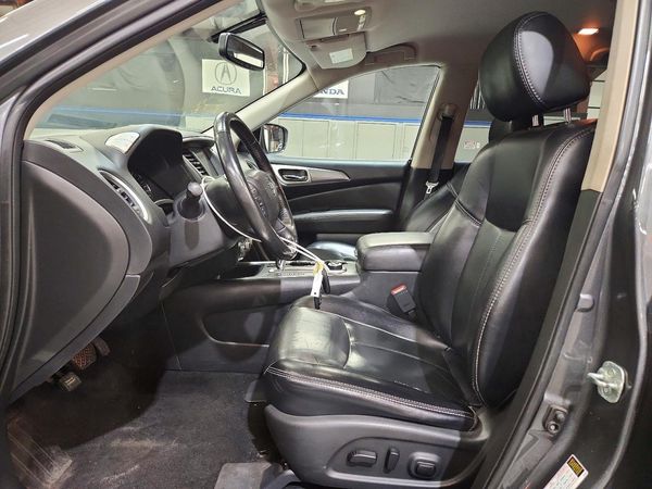 2018 NISSAN PATHFINDER — DENT