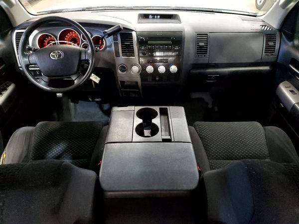 2013 TOYOTA TUNDRA SR5 — CKPT