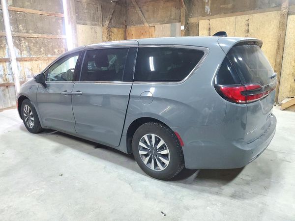 2023 CHRYSLER PACIFICA Touring L — DSRA