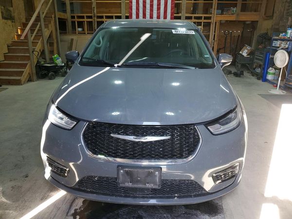 2023 CHRYSLER PACIFICA Touring L — DIRF
