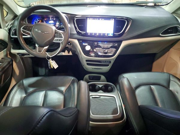 2023 CHRYSLER PACIFICA Touring L — CKPT