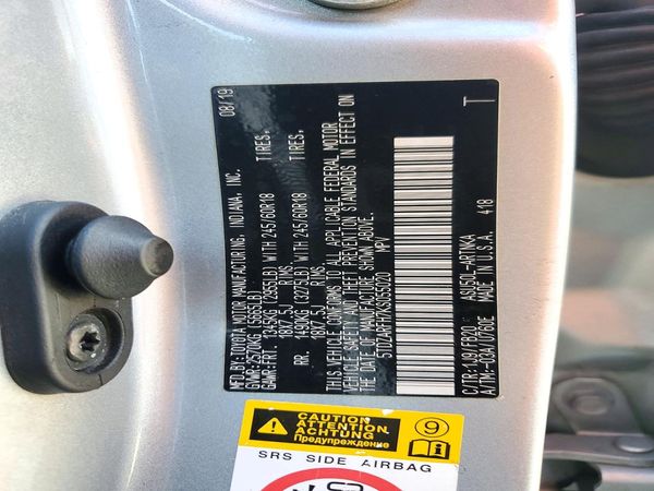 2019 TOYOTA HIGHLANDER LE — VINS