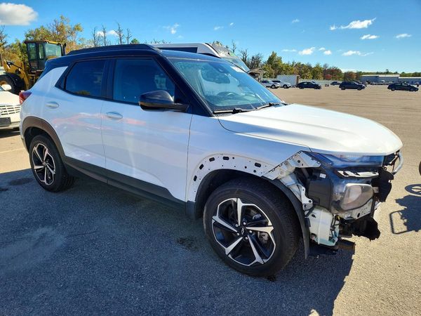 2021 CHEVROLET TRAILBLAZE RS — Passenger 3/4